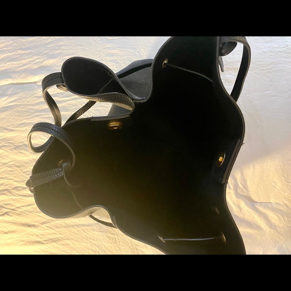 Foley and Corrina bucket bag - Picture 4 of 5